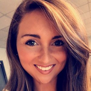 Meet your Posher, Maegan